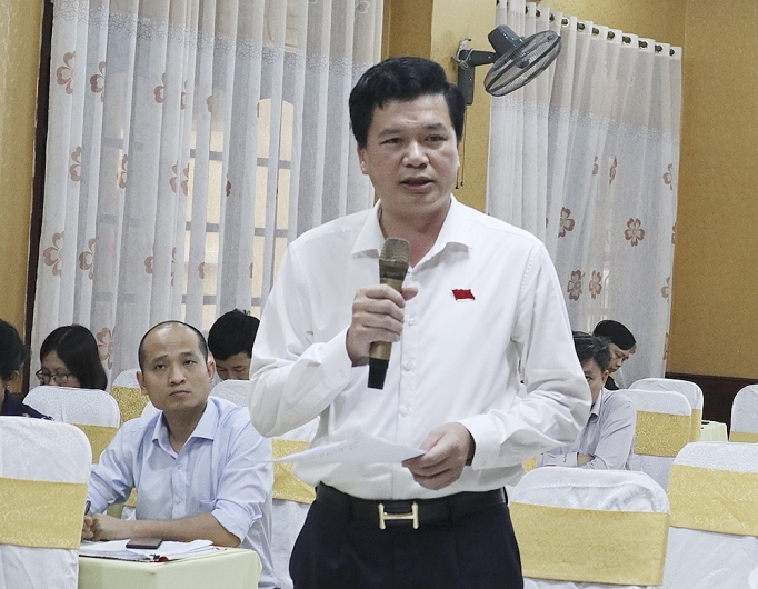 Bàn sâu về đời sống của người dân miền núi Nghệ An ky hop hdnd tinh nghe an thu 6 phien thao luan to ban sau ve doi song cua nguoi dan mien nui nghe an