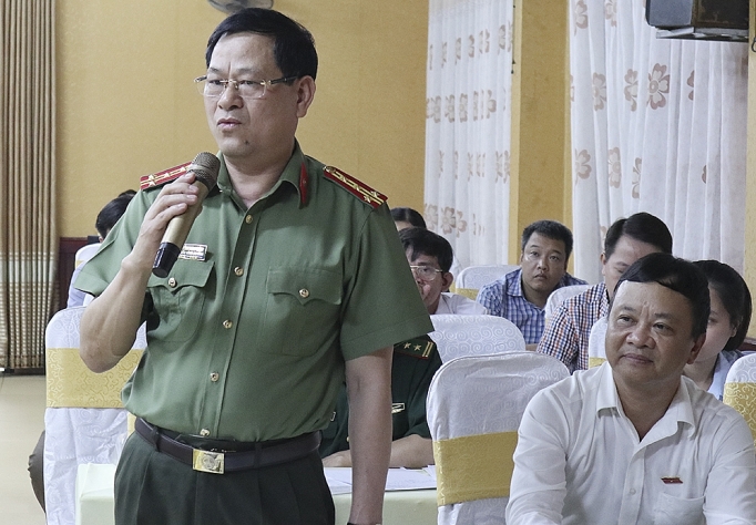 Bàn sâu về đời sống của người dân miền núi Nghệ An ky hop hdnd tinh nghe an thu 6 phien thao luan to ban sau ve doi song cua nguoi dan mien nui nghe an