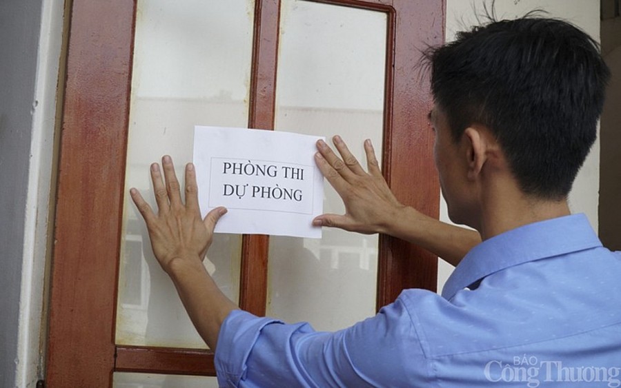 Chiều nay (6/7), hơn 1 triệu thí sinh làm thủ tục dự thi tốt nghiệp Trung học phổ thông Chiều nay (6/7), hơn 1 triệu thí sinh làm thủ tục dự thi tốt nghiệp Trung học phổ thông