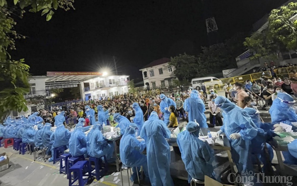 Nghệ An: Vì sao hàng trăm nhân viên y tế ở chưa được nhận tiền hỗ trợ, phụ cấp chống dịch? Nghệ An: Vì sao hàng trăm nhân viên y tế ở chưa được nhận tiền hỗ trợ, phụ cấp chống dịch?