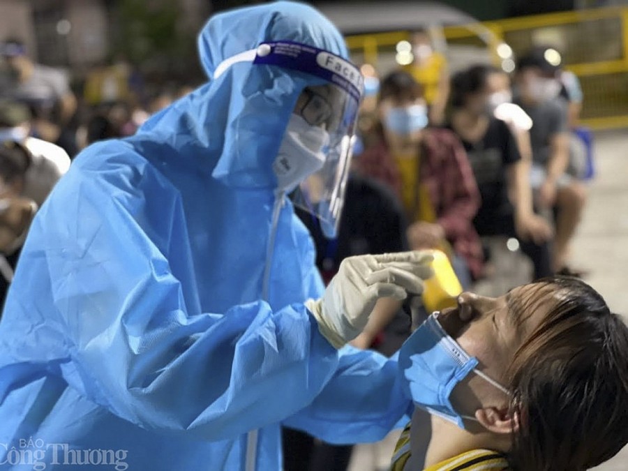 Nghệ An: Vì sao hàng trăm nhân viên y tế ở chưa được nhận tiền hỗ trợ, phụ cấp chống dịch? Nghệ An: Vì sao hàng trăm nhân viên y tế ở chưa được nhận tiền hỗ trợ, phụ cấp chống dịch?