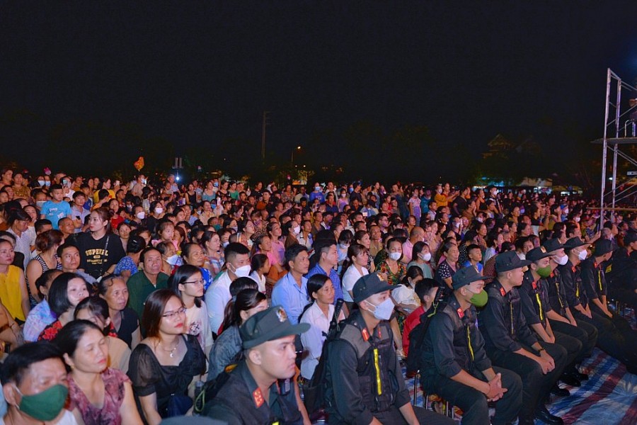 Thủ tướng Phạm Minh Chính dự chương trình nghệ thuật “Bản hùng ca bất diệt” Thủ tướng Phạm Minh Chính dự chương trình nghệ thuật “Bản hùng ca bất diệt”