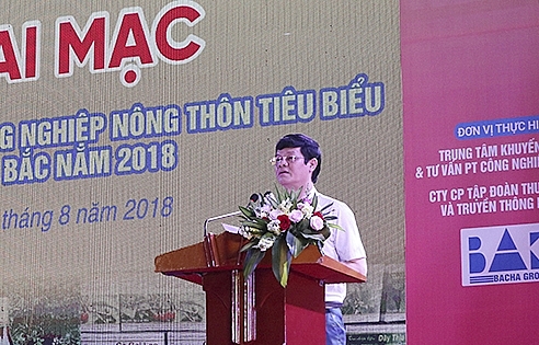Tôn vinh hàng công nghiệp nông thôn tiêu biểu khu vực phía Bắc ton vinh hang cong nghiep nong thon tieu bieu khu vuc phia bac