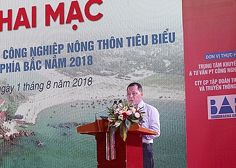 Tôn vinh hàng công nghiệp nông thôn tiêu biểu khu vực phía Bắc ton vinh hang cong nghiep nong thon tieu bieu khu vuc phia bac