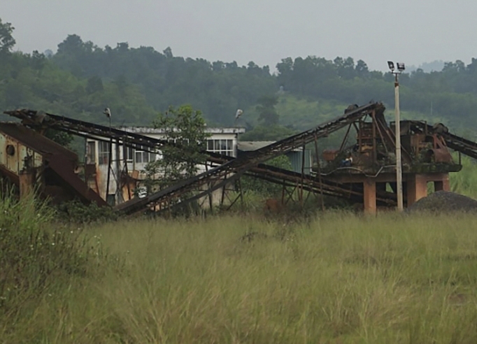 Hà Tĩnh: Thêm một mỏ khoáng sản sắt bị đóng cửa ha tinh them mot mo khoang san sat bi dong cua