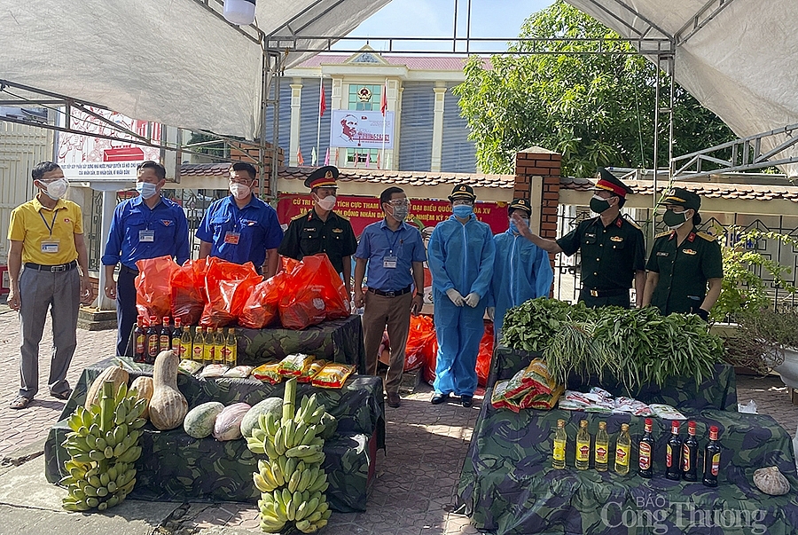 Gian hàng 0 đồng chia sẻ yêu thương trong mùa dịch Gian hàng 0 đồng chia sẻ yêu thương trong mùa dịch