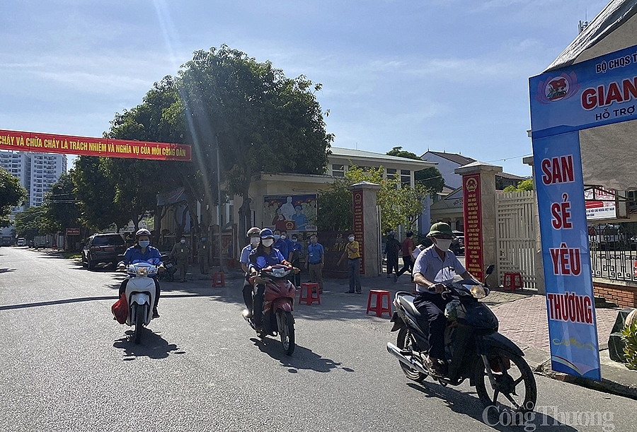 Gian hàng 0 đồng chia sẻ yêu thương trong mùa dịch Gian hàng 0 đồng chia sẻ yêu thương trong mùa dịch