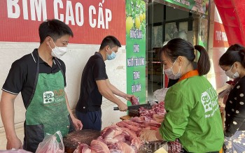 Giá nhiều mặt hàng vẫn 