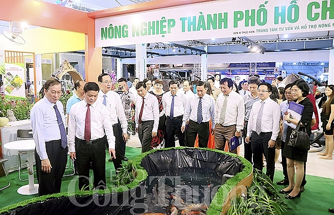 Liên kết để đưa đặc sản, sản phẩm truyền thống ra thị trường lien ket de dua dac san san pham truyen thong ra thi truong