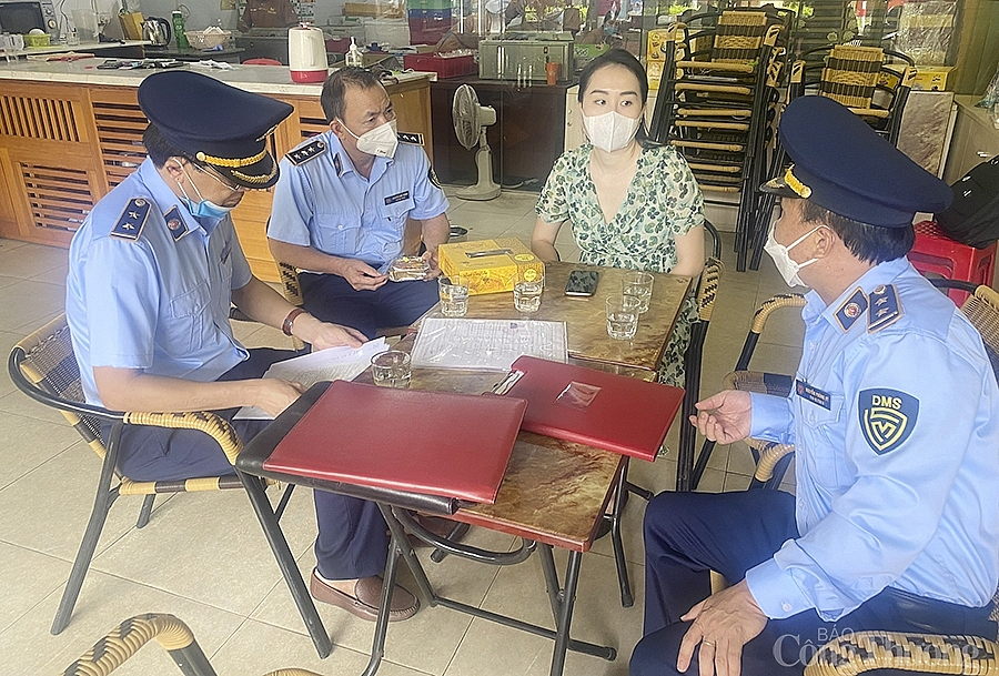 Lực lượng QLTT Nghệ An - Kiểm tra, giám sát thị trường hàng hoá thiết yếu dịp Tết Trung thu Lực lượng QLTT Nghệ An - Kiểm tra, giám sát thị trường hàng hoá thiết yếu dịp Tết Trung thu