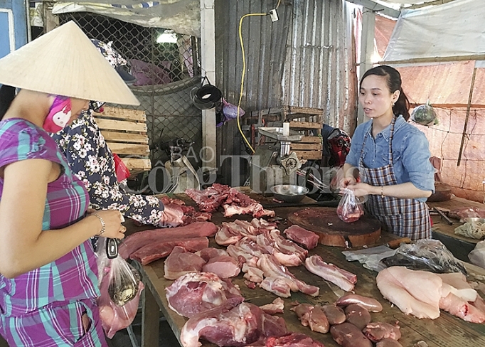 nghe an gia thit lon hoi tang cao cham moc 60000 dongkg