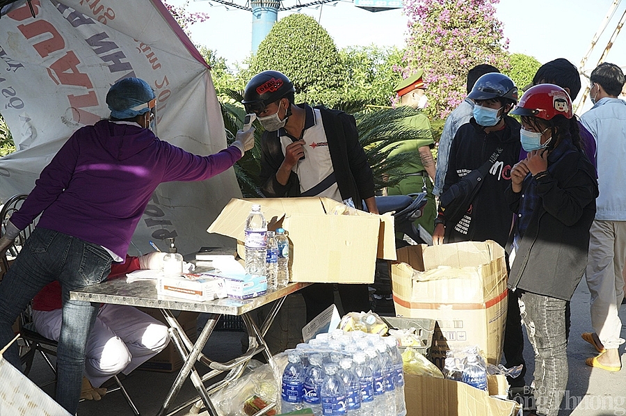 Nghệ An: Lao động trở về từ vùng dịch khó tìm việc làm