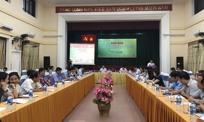 200 gian hàng tại Hội chợ Nông nghiệp công nghệ cao, nông sản an toàn các tỉnh miền Trung năm 2018 200 gian hang tai hoi cho nong nghiep cong nghe cao nong san an toan cac tinh mien trung nam 2018