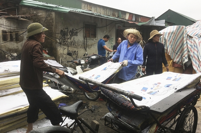 hang hoa thanh than sau vu chay nhieu tieu thuong cho vinh trang tay