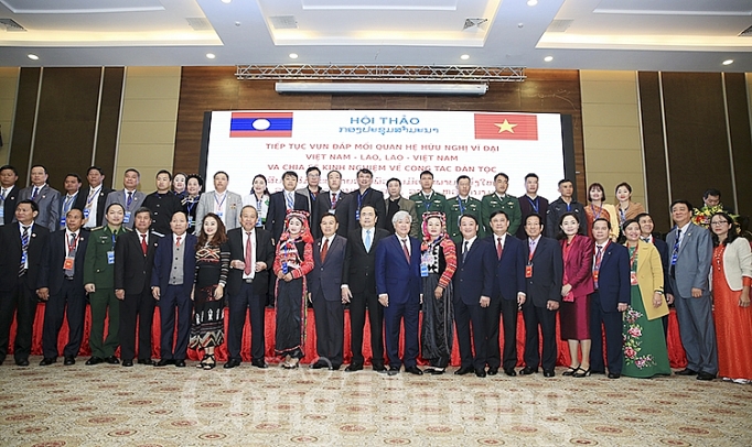 viet nam lao chia se kinh nghiem cong tac dan toc