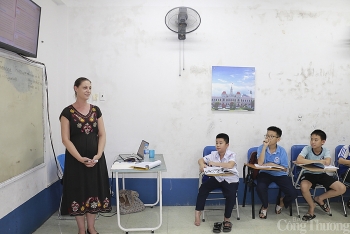 Nghệ An gặp khó trong quản lý giáo viên người nước ngoài