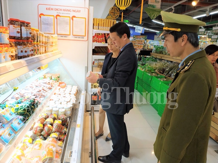Thừa Thiên Huế: Đảm bảo cung ứng đầy đủ hàng hóa phục vụ Tết Kỷ Hợi 2019 thua thien hue dam bao cung ung day du hang hoa phuc vu tet ky hoi 2019