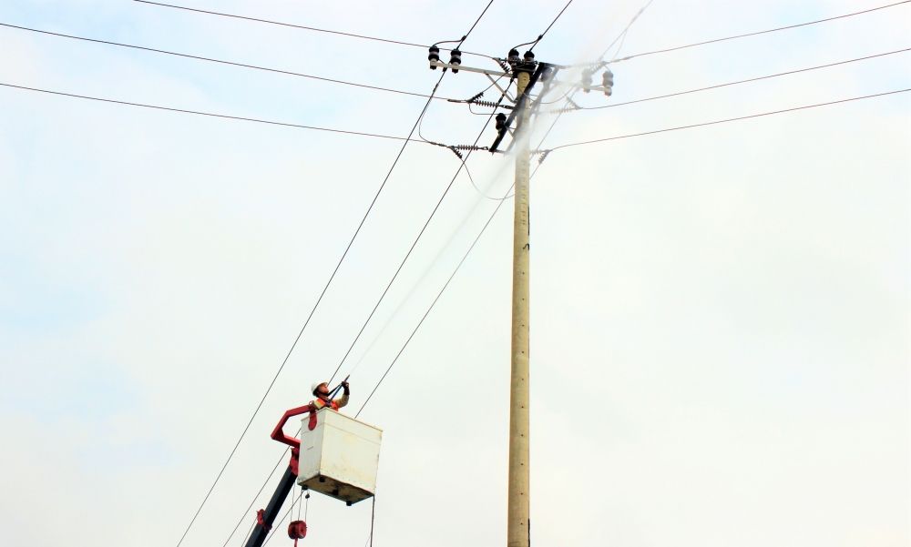 PC Quảng Bình: Tiếp tục nâng cao hiệu quả trong tác vệ sinh nước áp lực cao