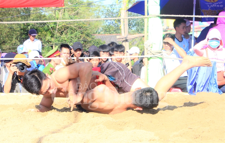 hon 100 do vat tham gia tranh tai tai hoi vat lang sinh