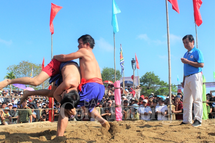 hon 100 do vat tham gia tranh tai tai hoi vat lang sinh