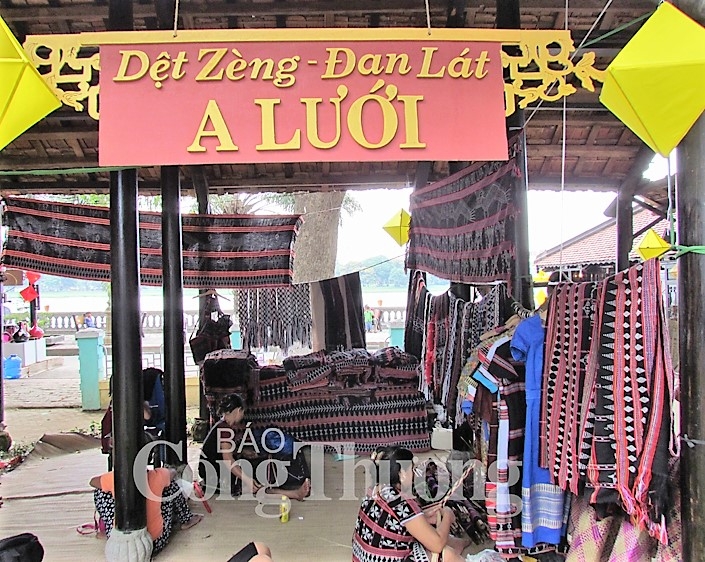 Festival nghề truyền thống Huế: Nơi hồi sinh và phát triển các làng nghề festival nghe truyen thong hue noi hoi sinh va phat trien cac lang nghe