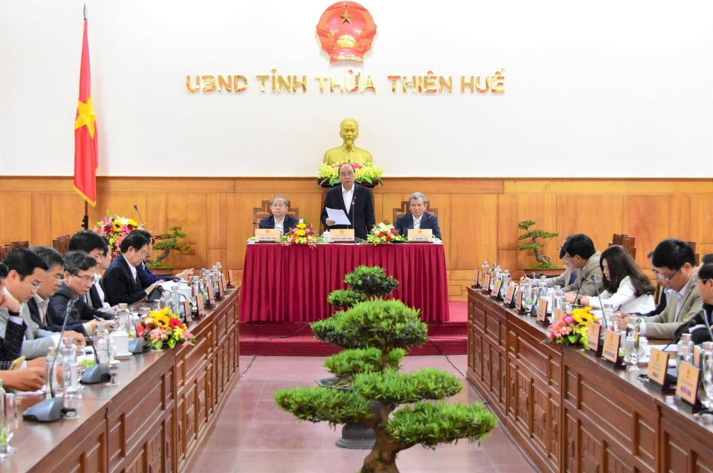 thua thien hue can manh dan de xuat nhung co che mo hinh moi trong qua trinh phat trien