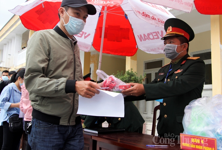 thua thien hue san sang don nguoi viet nam tu trung quoc tro ve