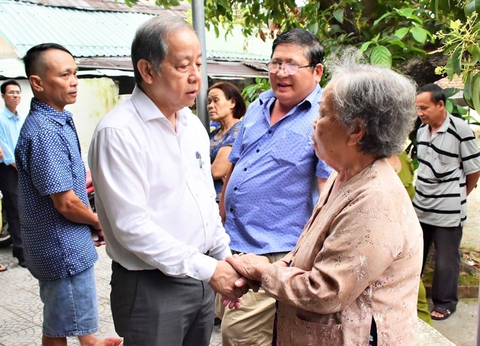 thuong tien cho nguoi dan tien phong ban giao mat bang de an kinh thanh hue