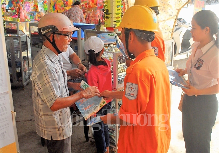 pc thua thien hue van dong khach hang tiet giam phu tai vao gio cao diem