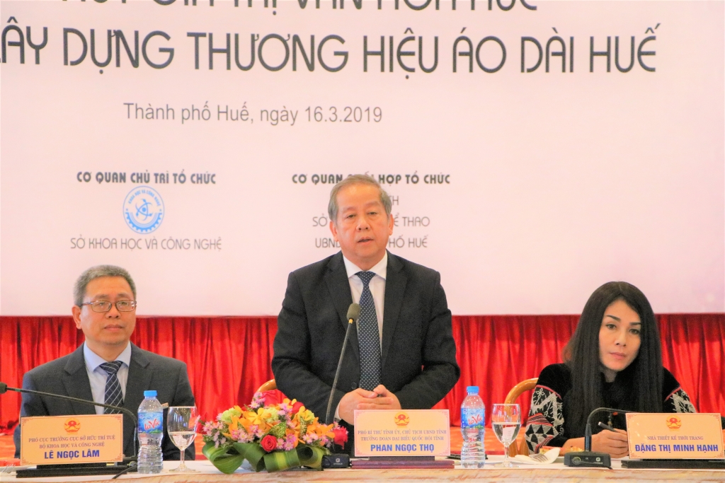 thua thien hue nang tam gia tri van hoa ao dai truyen thong hue