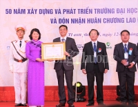 Trường Đại học Kinh tế Huế kỷ niệm 50 năm thành lập và đón nhận Huân chương Lao động hạng Nhất