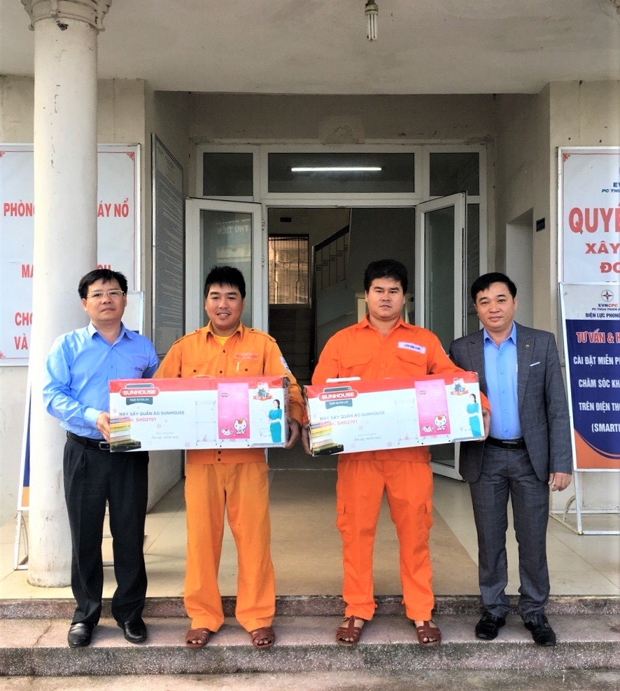 PC Thừa Thiên Huế: Nhiều hoạt động ý nghĩa trong “Tháng công nhân” năm 2019 pc thua thien hue nhieu hoat dong y nghia trong thang cong nhan nam 2019