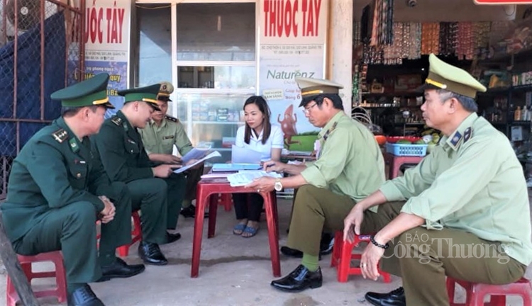 quang tri giam sat thi truong chat che xu ly nghiem hanh vi mua vet gom hang