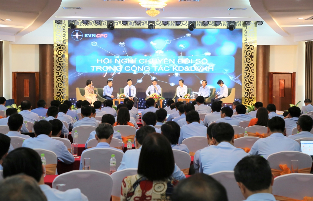 Ngành điện miền Trung: Tập trung chuyển đổi số trong kinh doanh và dịch vụ khách hàng Điện lực miền Trung: Tập trung chuyển đổi số trong kinh doanh và dịch vụ khách hàng