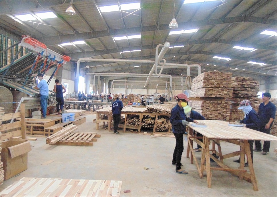 Quảng Bình: Tập trung nguồn vốn xây dựng hạ tầng khu công nghiệp thu hút nhà đầu tư