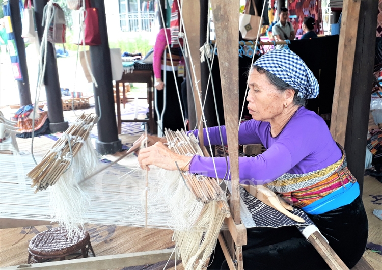 festival nghe truyen thong hue 2019 ton vinh su tai hoa cua cac nghe nhan