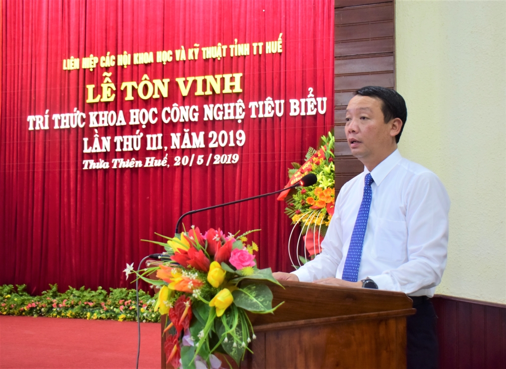 thua thien hue ton vinh 16 tri thuc khoa hoc va cong nghe tieu bieu
