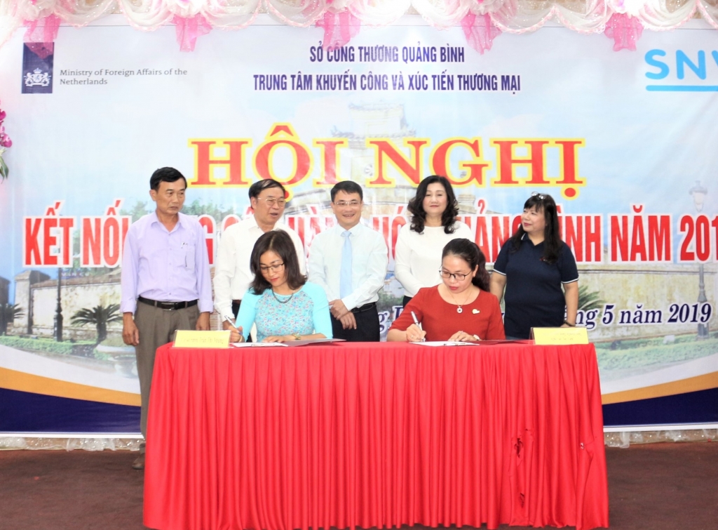 Quảng Bình: 16 biên bản hợp tác được ký tại hội nghị kết nối cung cầu năm 2019 quang binh 16 bien ban hop tac duoc ky tai hoi nghi ket noi cung cau nam 2019