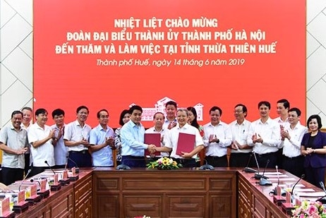 Thừa Thiên Huế - Hà Nội tăng cường hợp tác phát triển trên nhiều lĩnh vực thua thien hue ha noi tang cuong hop tac phat trien tren nhieu linh vuc
