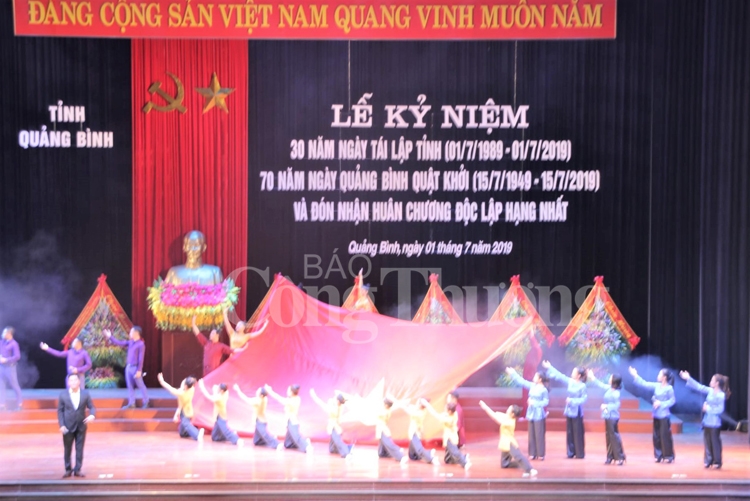 Quảng Bình đưa du lịch làm ngành kinh tế mũi nhọn để phát triển bền vững quang binh dua du lich lam nganh kinh te mui nhon de phat trien ben vung