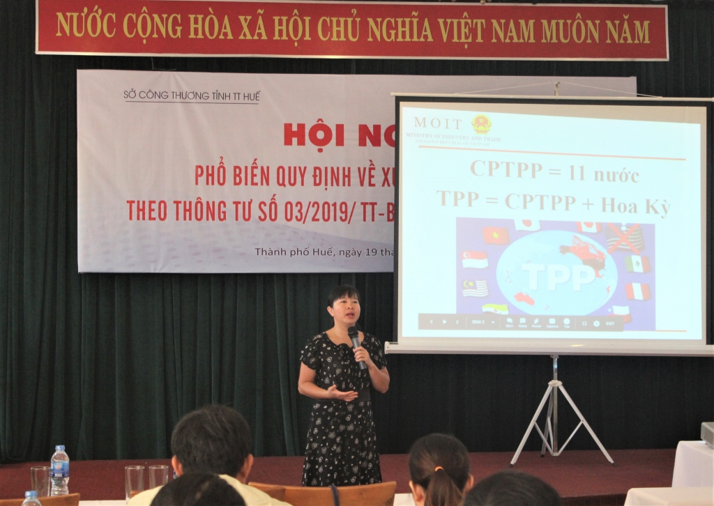 thua thien hue hon 100 doanh nghiep duoc pho bien quy dinh ve quy dinh ve xuat xu hang hoa