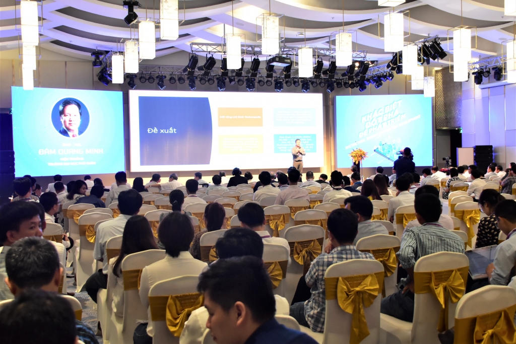 thua thien hue khai mac hoi nghi xuc tien dau tu cong nghe thong tin