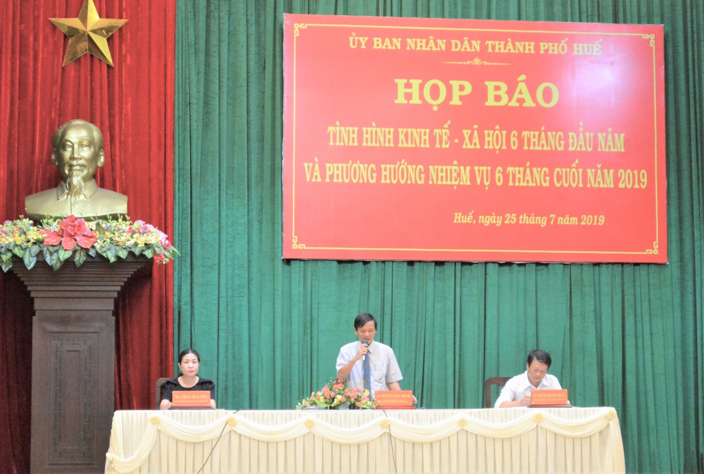 Thành phố Huế: 6 tháng nhiều chỉ tiêu kinh tế -  xã hội vượt kế hoạch đề ra thanh pho hue 6 thang nhieu chi tieu kinh te xa hoi vuot ke hoach de ra