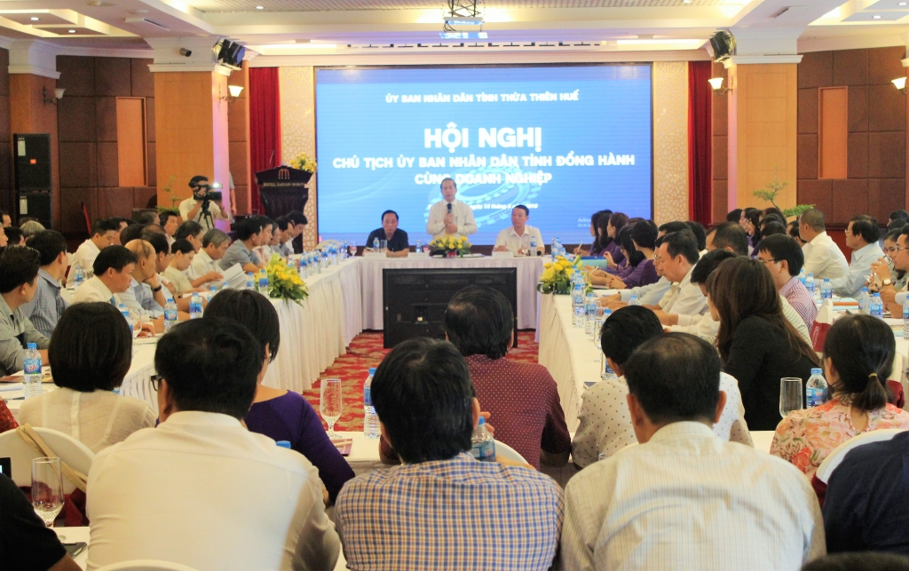 Chủ tịch tỉnh Thừa Thiên Huế cam kết đổi mới, tạo đột phá trong tư duy quản lý chu tich tinh thua thien hue cam ket doi moi tao dot pha trong tu duy quan ly