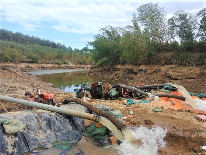 mien trung quyet liet cuu han phuc vu nong nghiep nuoc sinh hoat