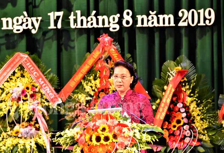 Thừa Thiên Huế: Phát huy tiềm năng, lợi thế so sánh để phát triển kinh tế nhanh và bền vững thua thien hue phat huy tiem nang loi the so sanh de phat trien kinh te nhanh va ben vung