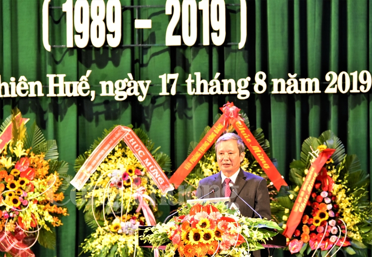 Thừa Thiên Huế: Phát huy tiềm năng, lợi thế so sánh để phát triển kinh tế nhanh và bền vững thua thien hue phat huy tiem nang loi the so sanh de phat trien kinh te nhanh va ben vung