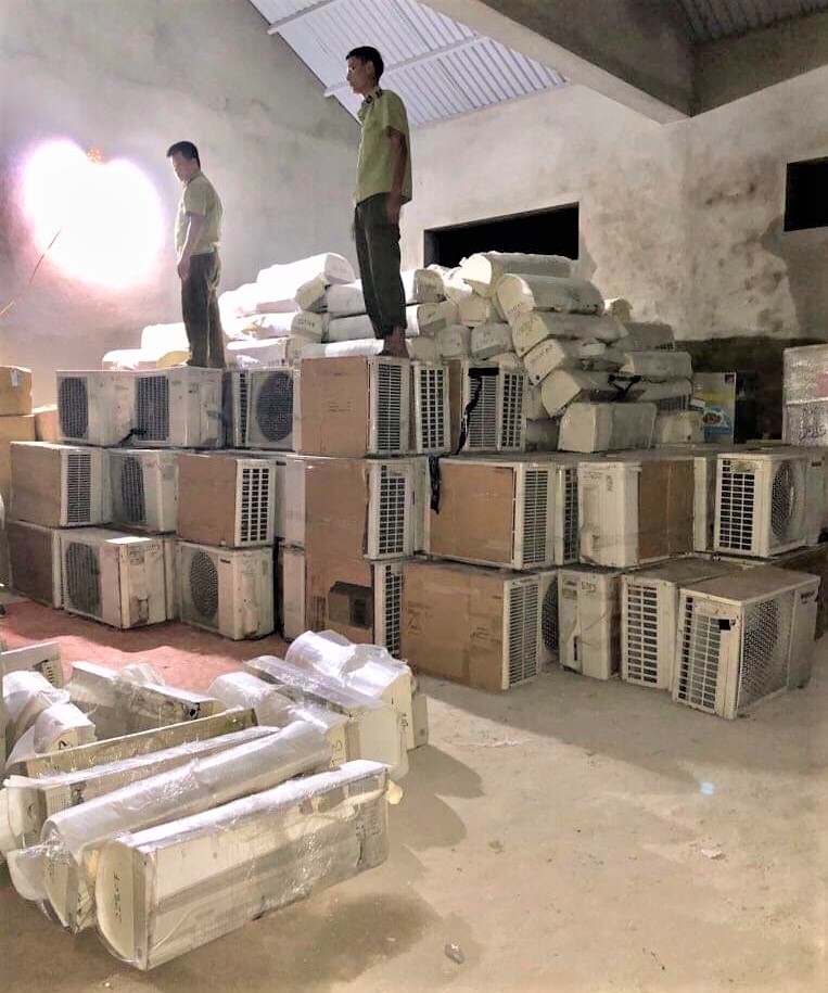 quang binh thu giu lo hang lau 500 trieu dong tren xe tai dau keo