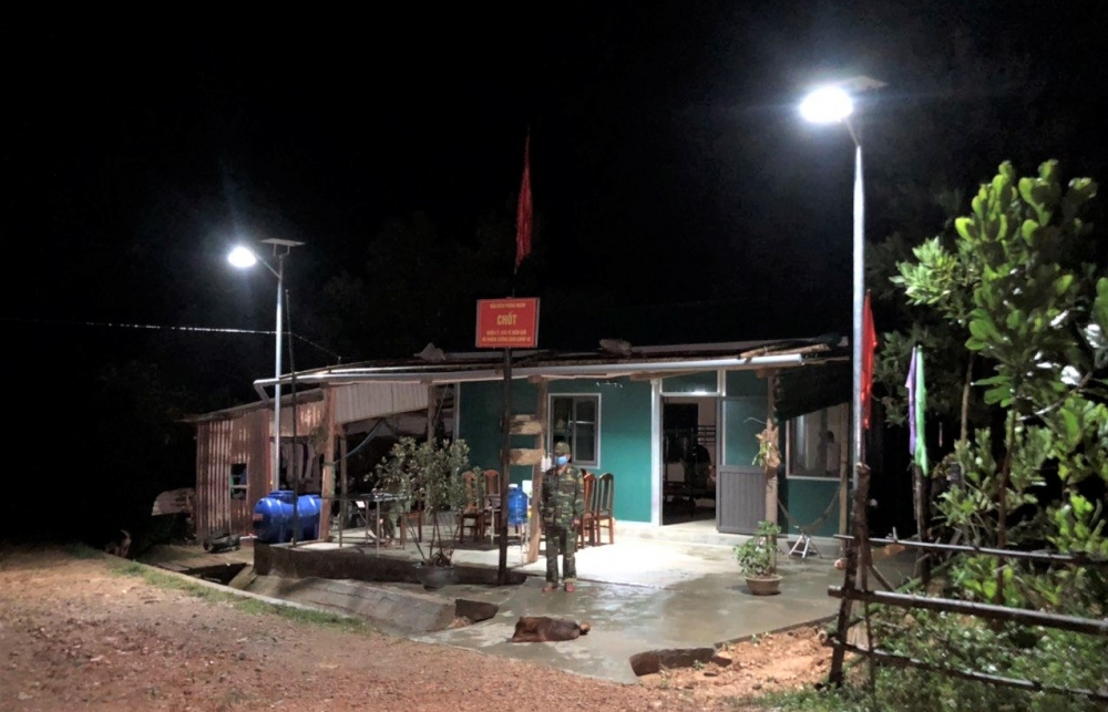 Thừa Thiên Huế: Đưa vào sử dụng công trình “Thắp sáng đường biên - phòng chống dịch Covid-19”