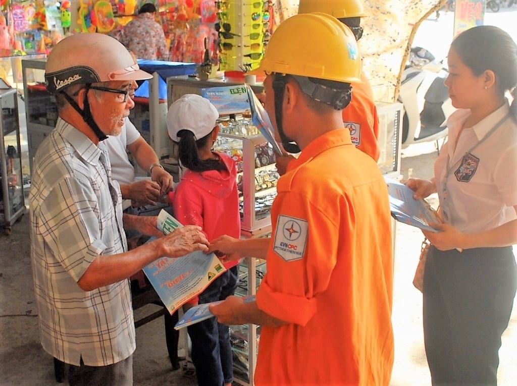 pc thua thien hue tuyen truyen ap dung gia dien moi theo thong tu 25